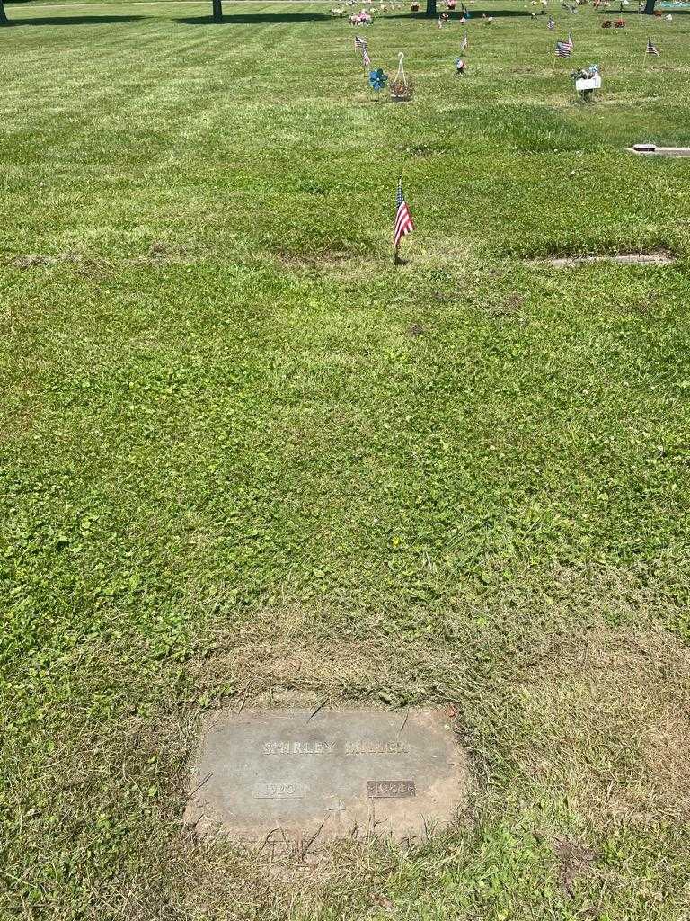 Shirley Miller's grave. Photo 3