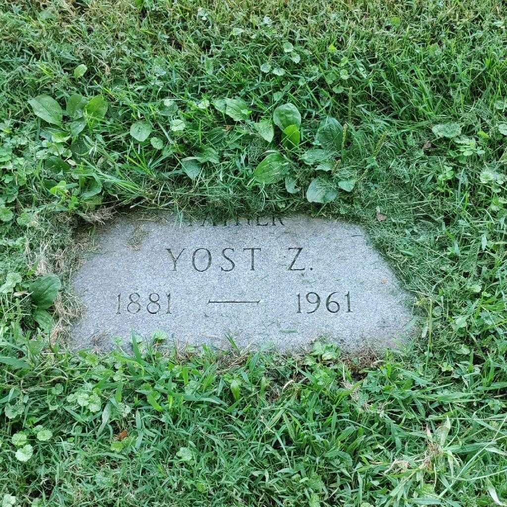 Yost Z. Woerner's grave. Photo 2