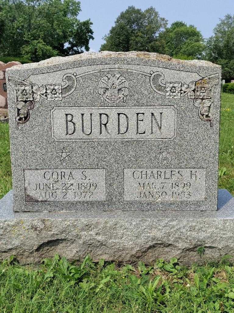 Charles H. Burden's grave. Photo 3