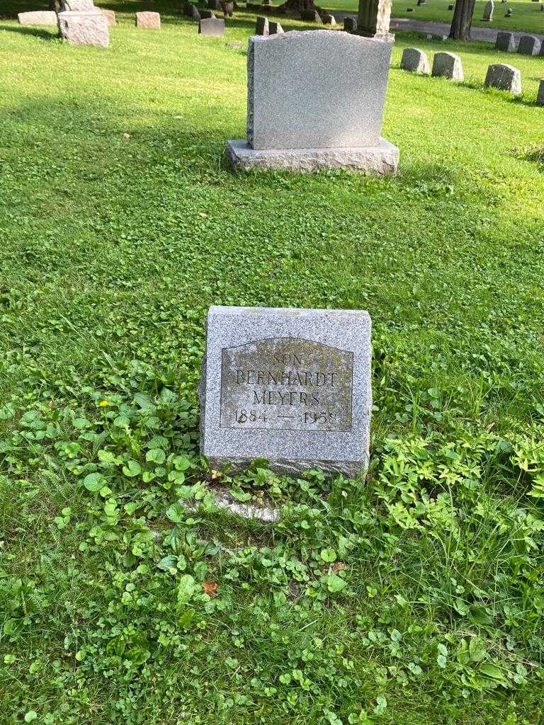 Bernhardt Meyers's grave. Photo 2