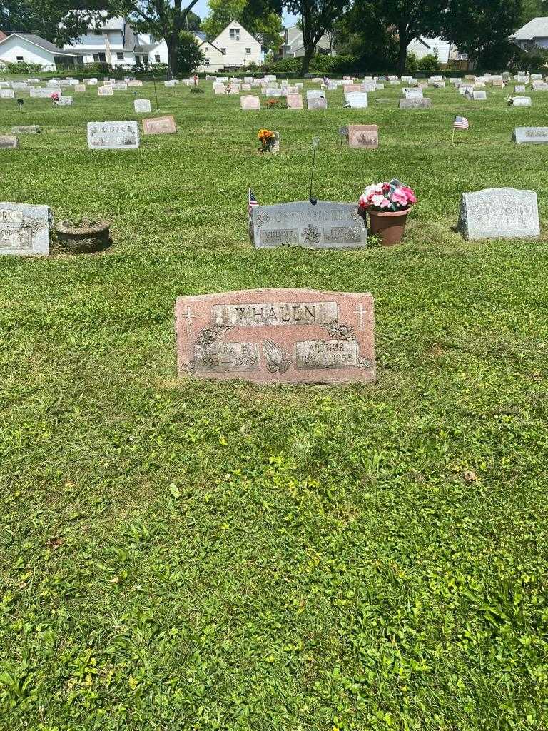 Arthur Whalen's grave. Photo 2