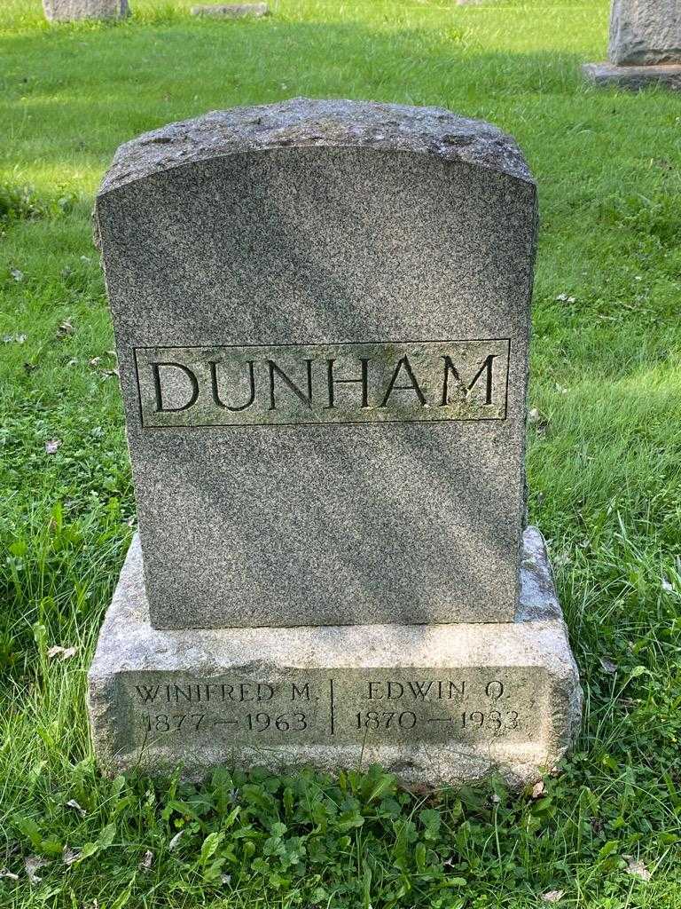 Edwin O. Dunham's grave. Photo 3