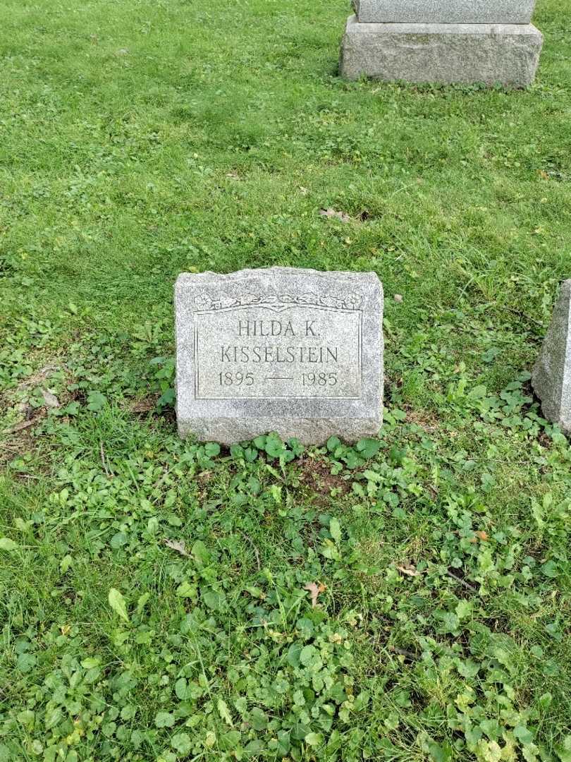 Hilda K. Kisselstein's grave. Photo 2