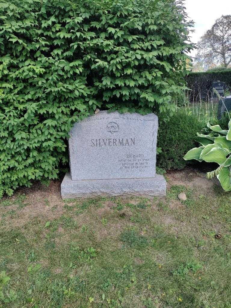 Richard E. Silverman's grave. Photo 2