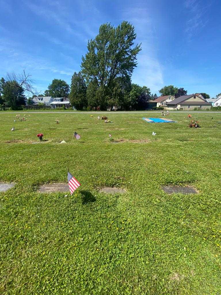 Hal L. Kogel's grave. Photo 1