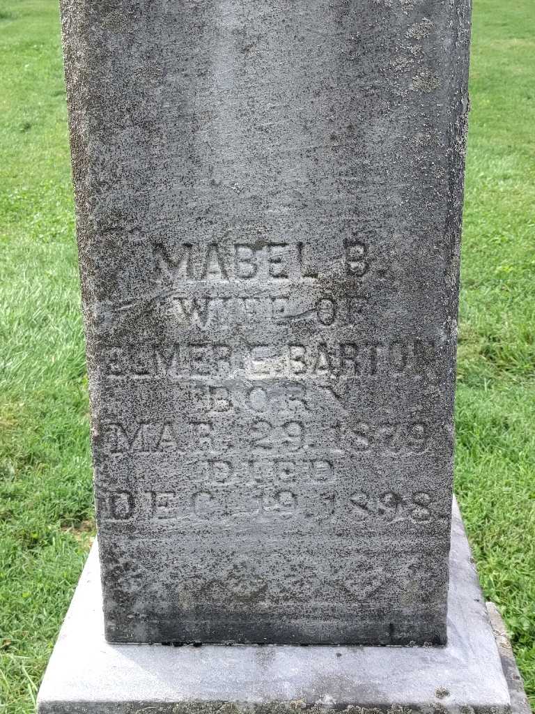 Mabel B. Seabold's grave. Photo 3