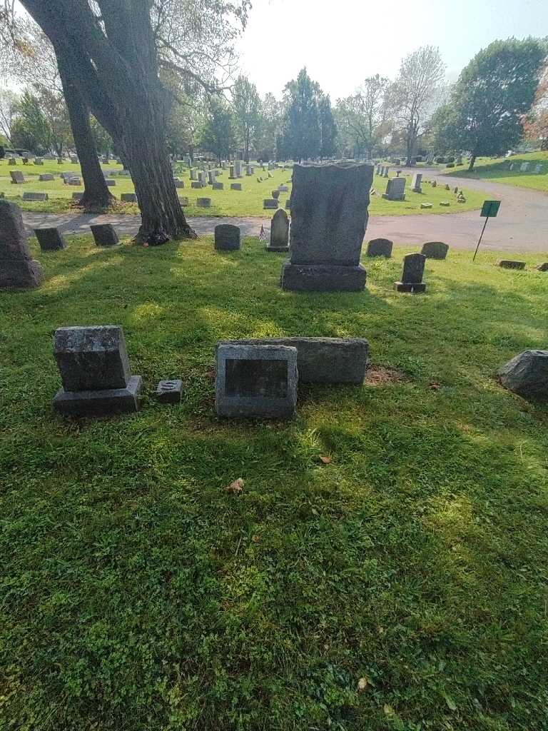 John J George Rose's grave. Photo 1