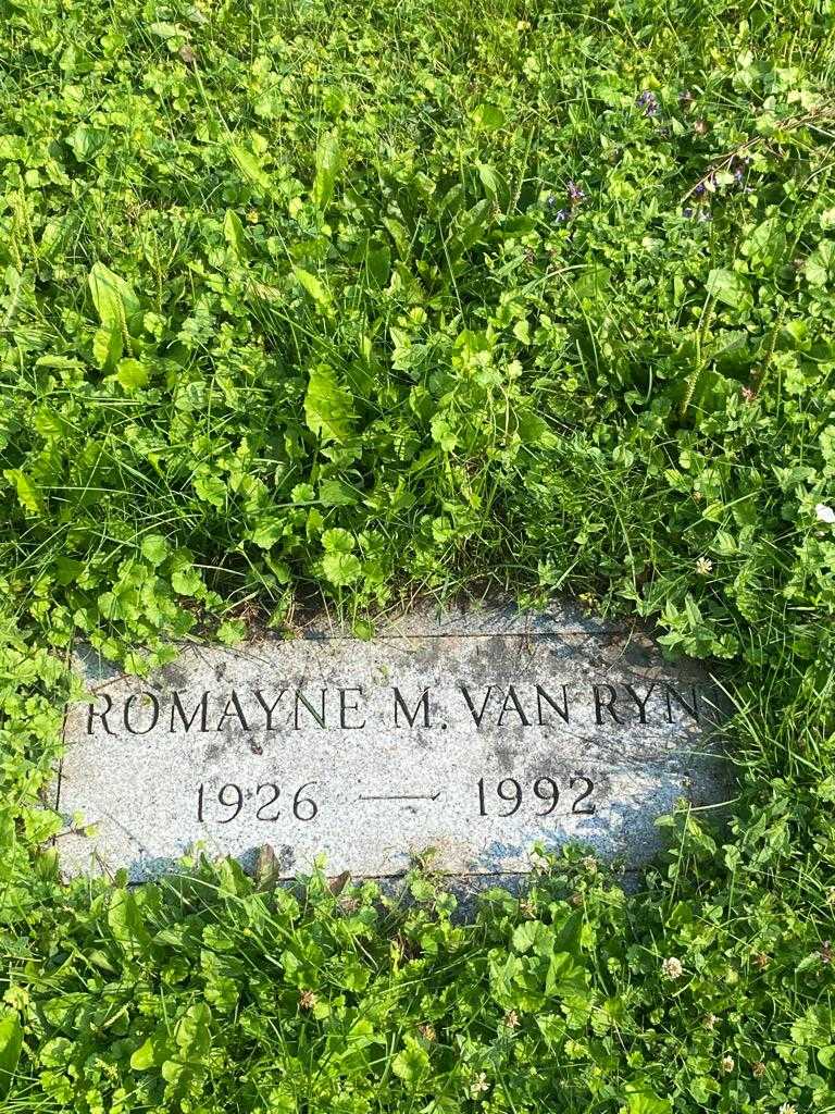 Romayne M. Van Ryn's grave. Photo 3