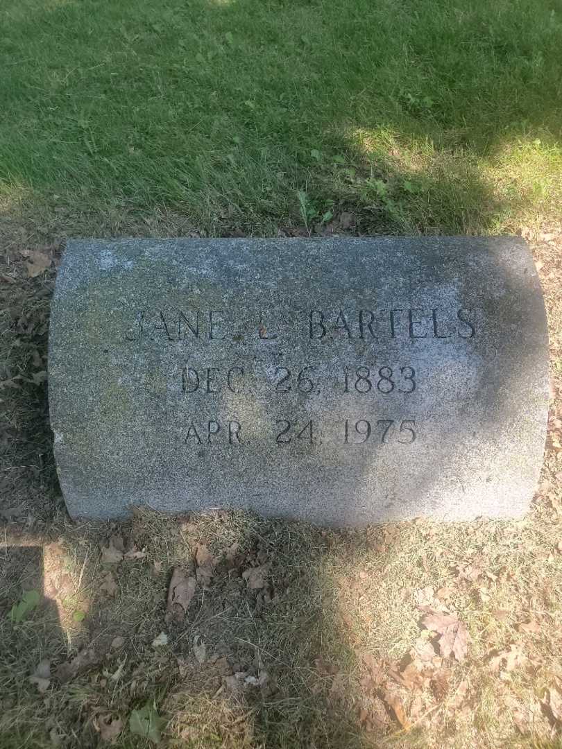 Jane Bartels Listman's grave. Photo 3