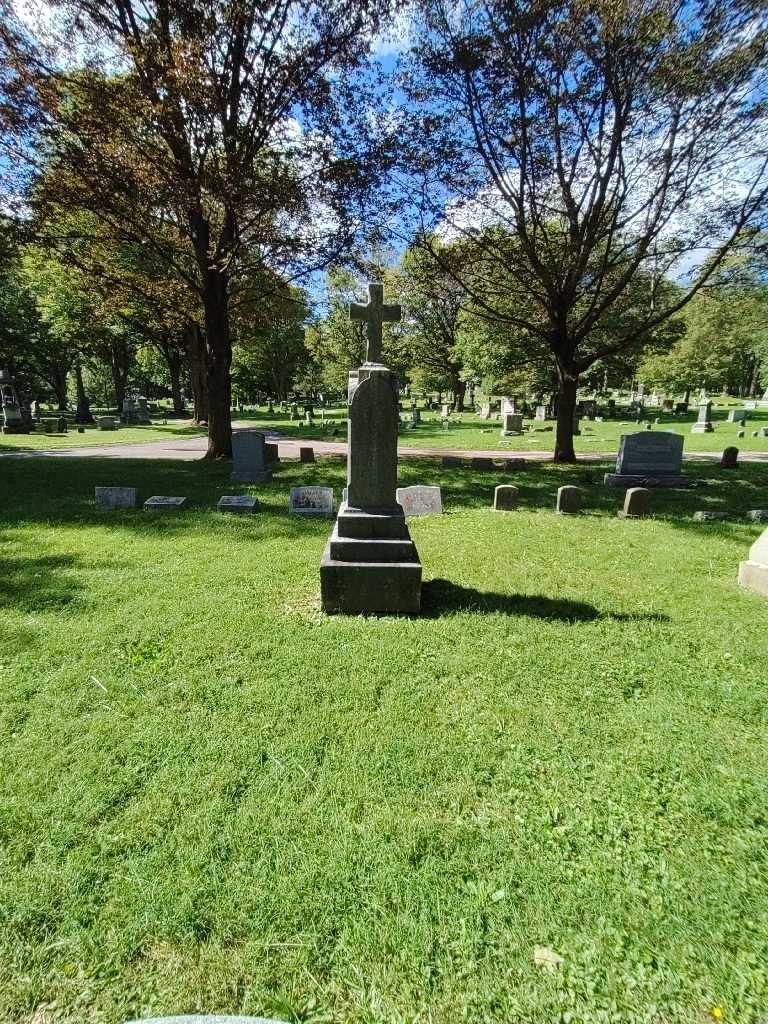 Mathilda Mattes's grave. Photo 1