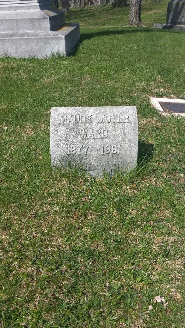 Maude Moyer Ward's grave. Photo 3
