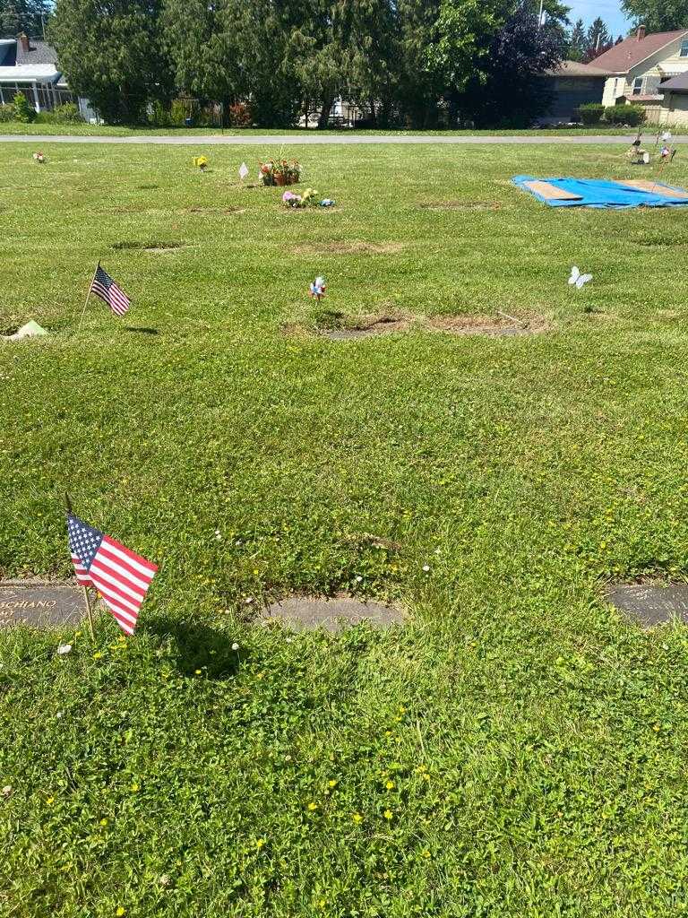 Hal L. Kogel's grave. Photo 2