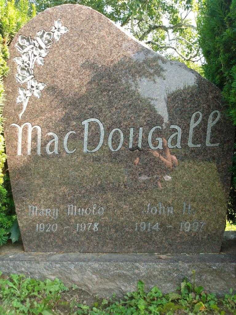 Mary Muol Macdougall's grave. Photo 3