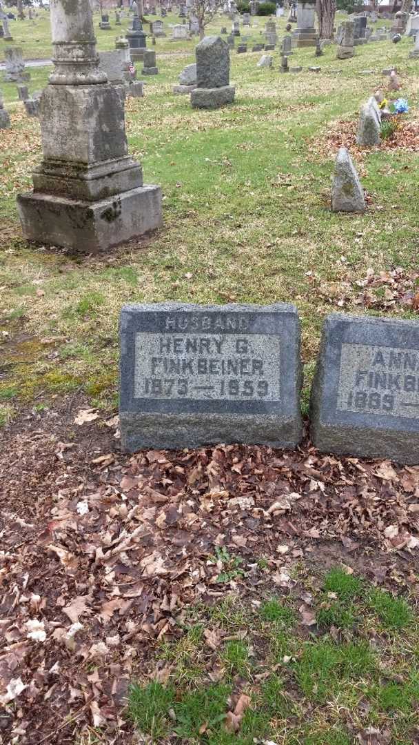 Henry G. Finkbeiner's grave. Photo 3