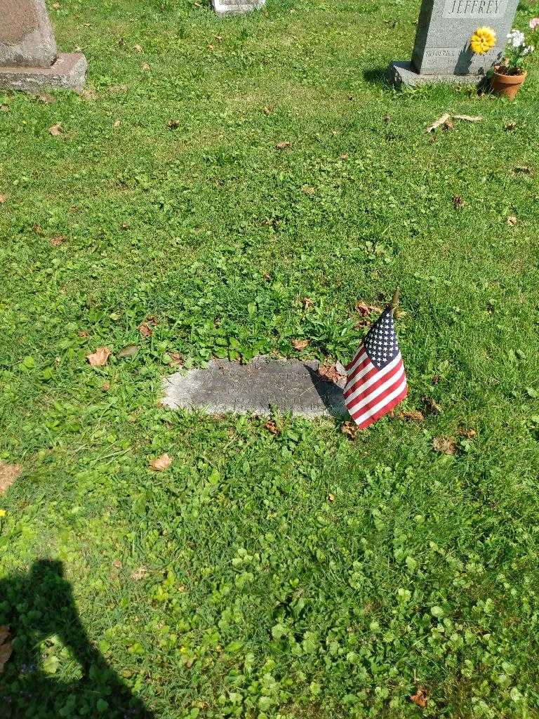 James F. Jeffrey's grave. Photo 1