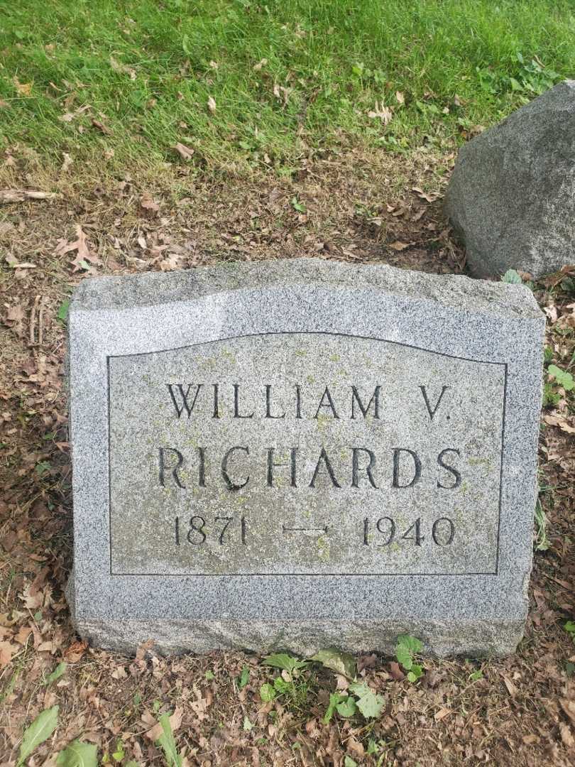 William V. Richards's grave. Photo 3