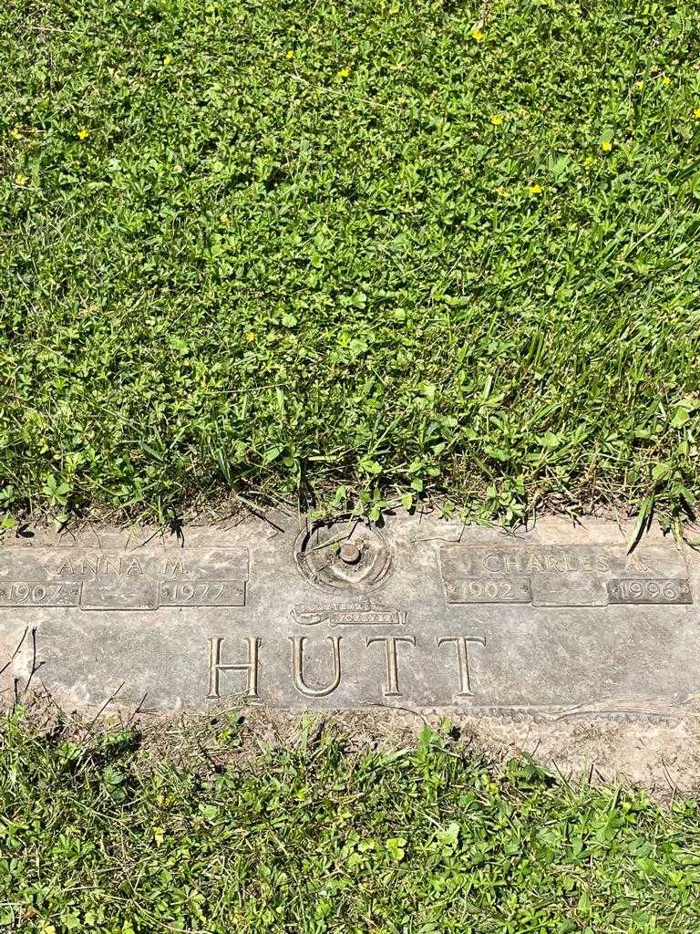 Charles A. Hutt's grave. Photo 1