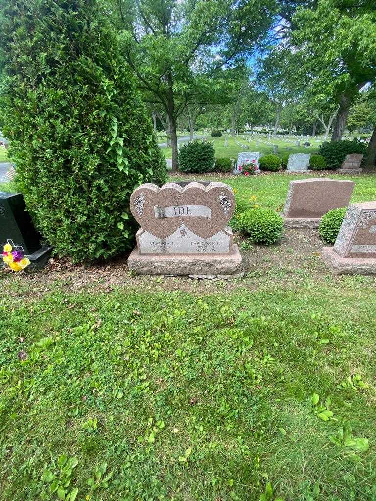 Lawrence C. Ide's grave. Photo 1
