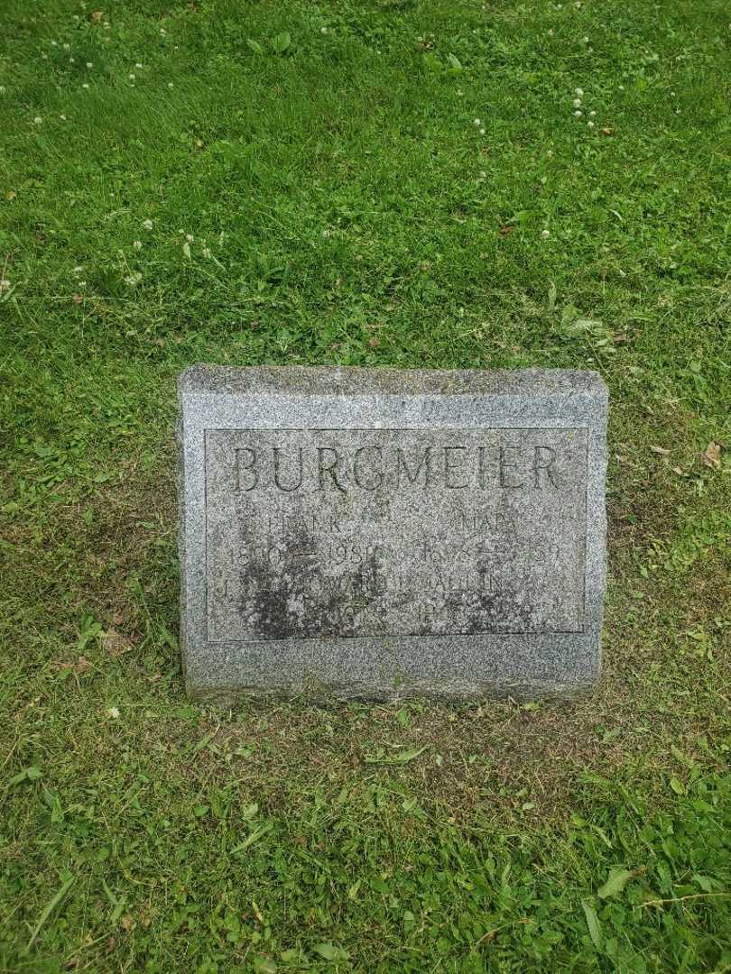 Frank Burgmeier's grave. Photo 2