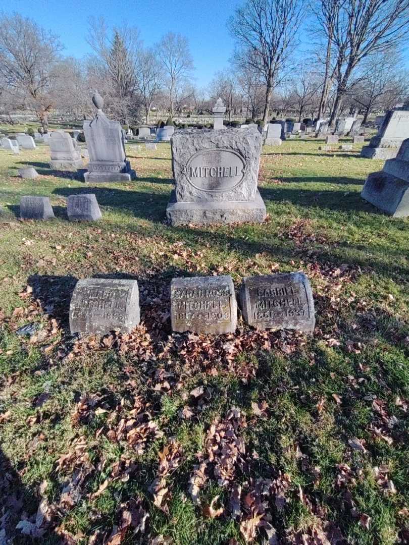 Sarah Moss Mitchell's grave. Photo 1