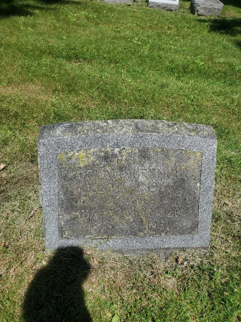 Michael Grunder's grave. Photo 3