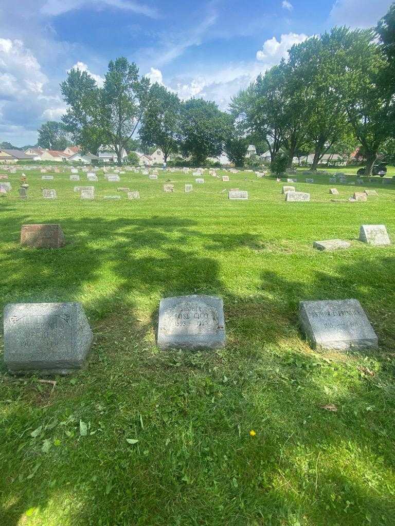 Rose Cico's grave. Photo 1