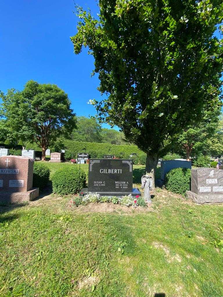 William A. Gilberti's grave. Photo 1