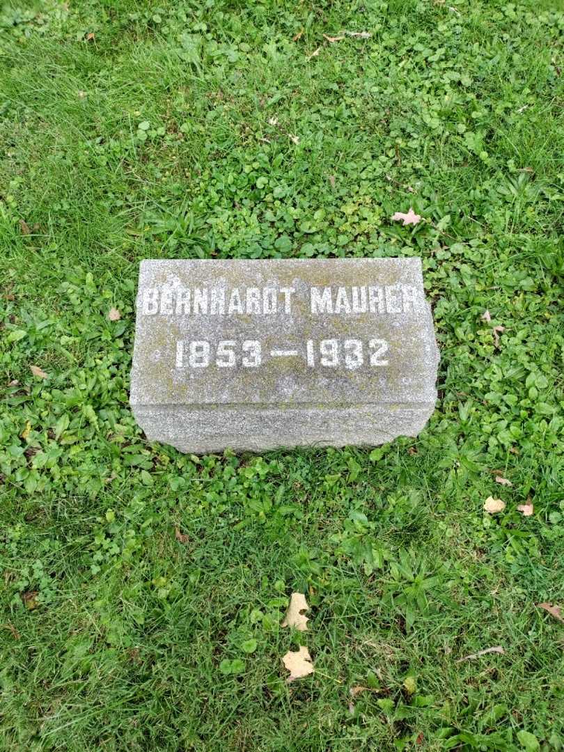 Bernhardt Maurer's grave. Photo 2