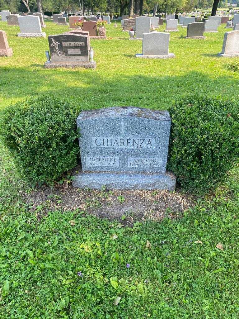 Antonio Chiarenza's grave. Photo 2