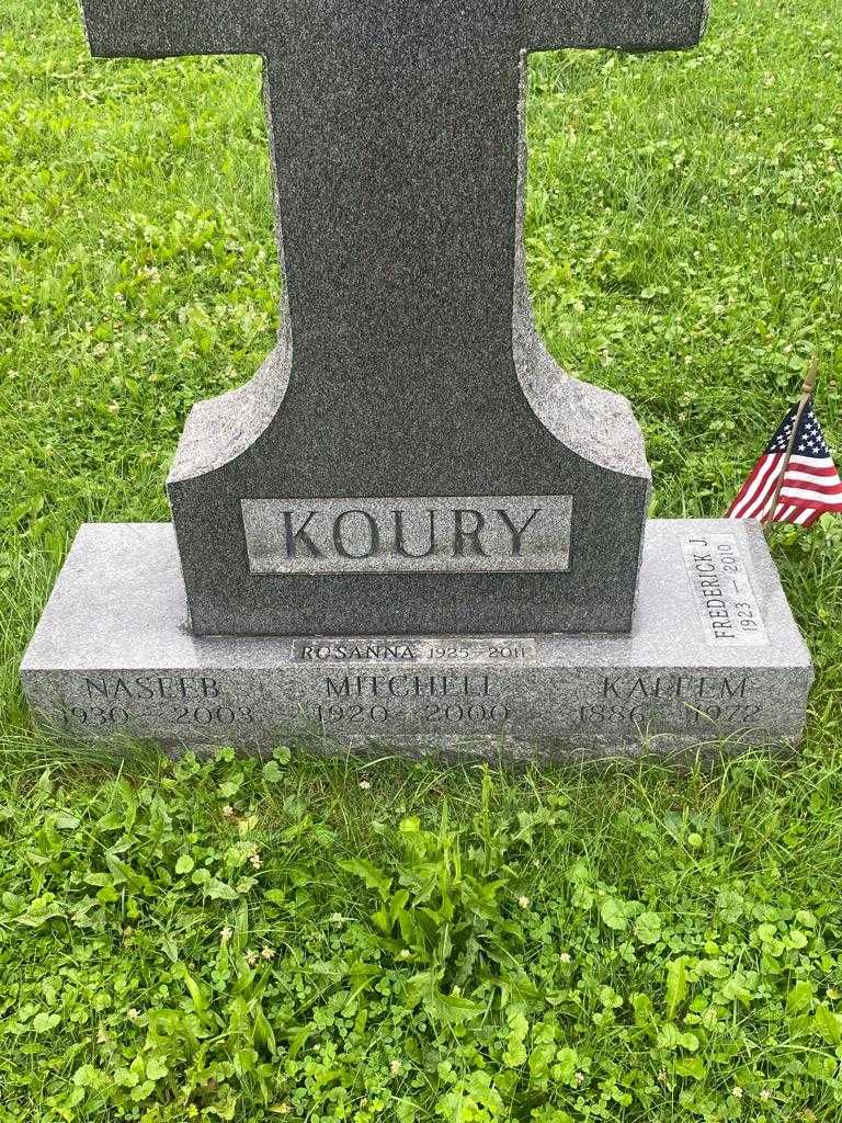 Kaleem Koury's grave. Photo 3