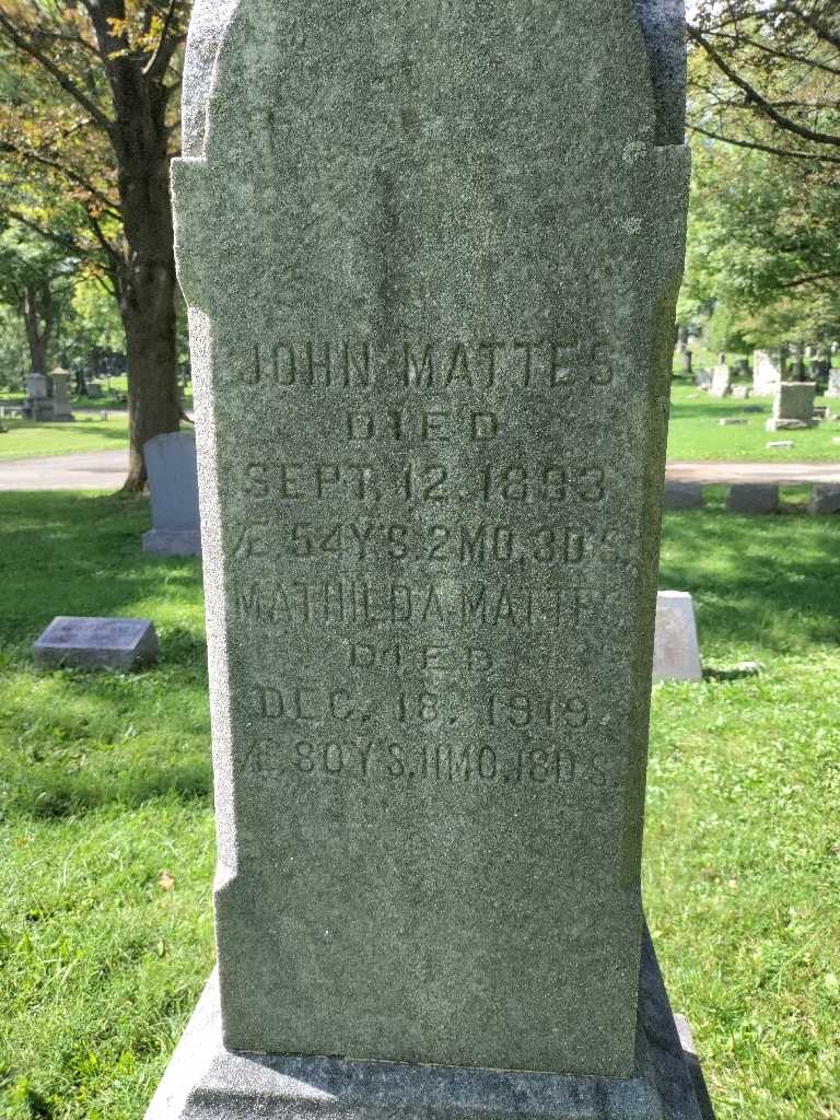 Mathilda Mattes's grave. Photo 3