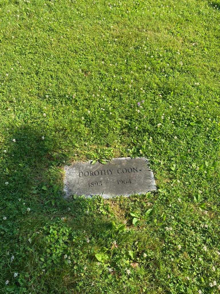 Dorothy Coon's grave. Photo 2