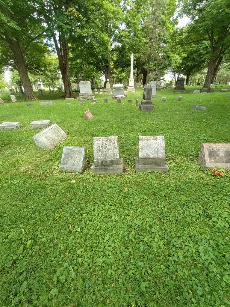 Clarence Fuller's grave. Photo 1