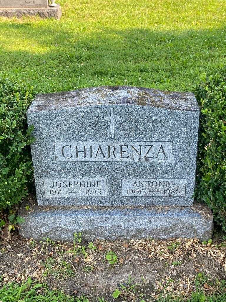Antonio Chiarenza's grave. Photo 3