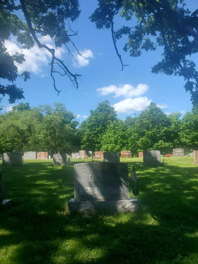 Gerald R. Powers's grave. Photo 2