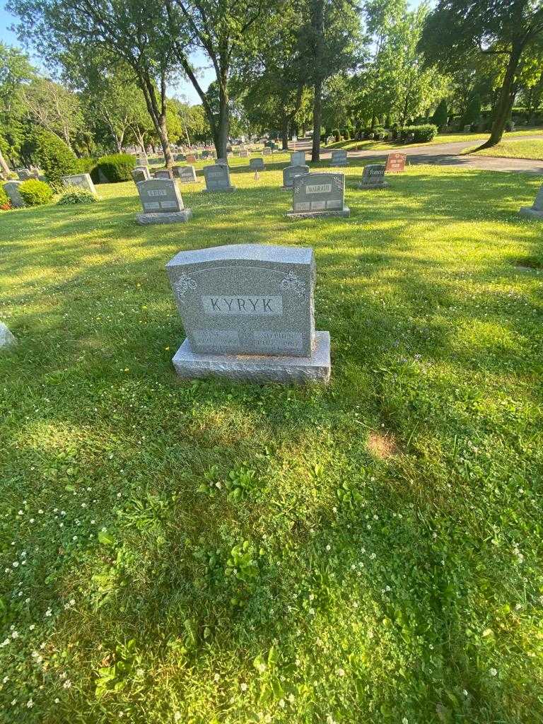 Stephen Kyryk's grave. Photo 1