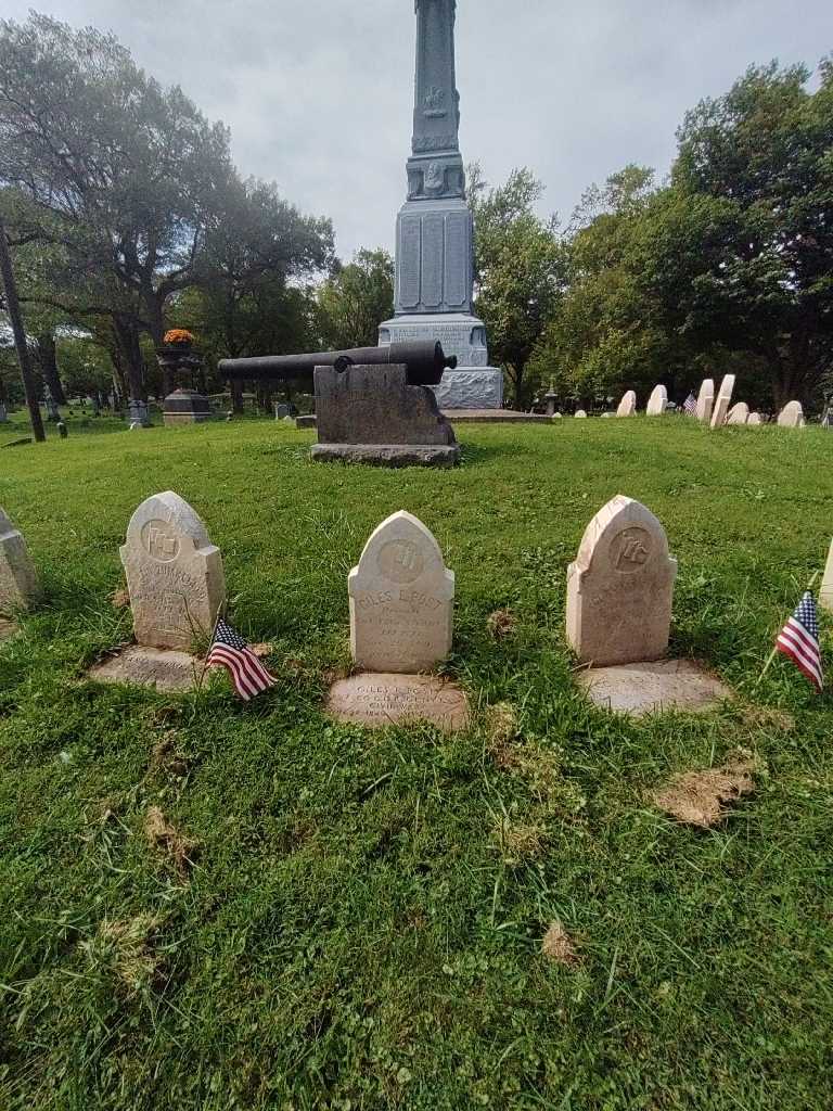 Giles E. Post's grave. Photo 1