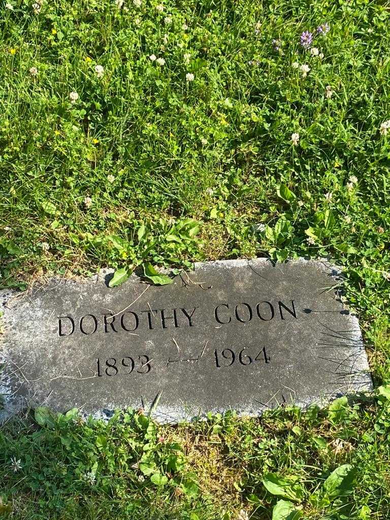 Dorothy Coon's grave. Photo 3