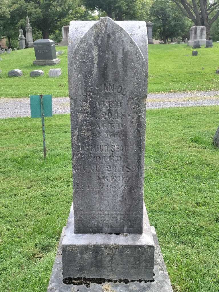 Lois Maud Seabold's grave. Photo 2