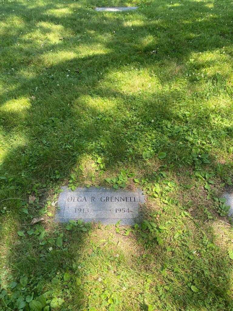 Olga R. Grennell's grave. Photo 2