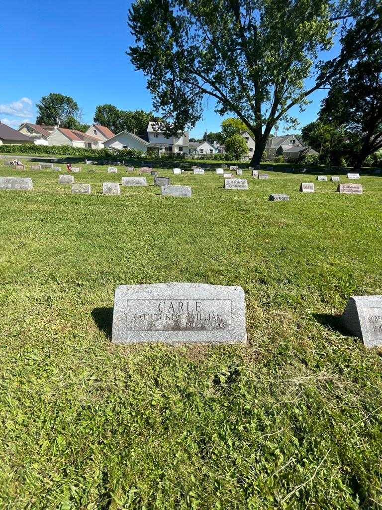 Katherine Carle's grave. Photo 1