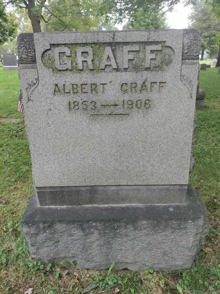 Albert Graff's grave. Photo 3