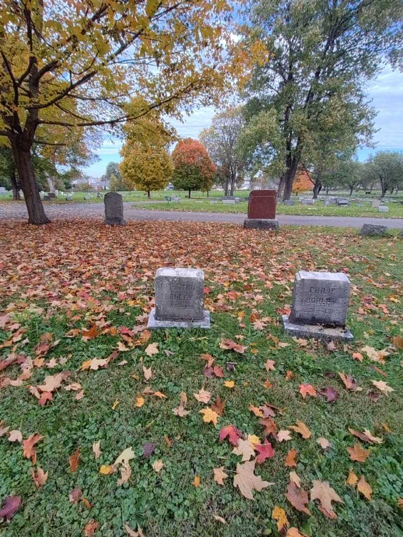 Christina Bohley's grave. Photo 1