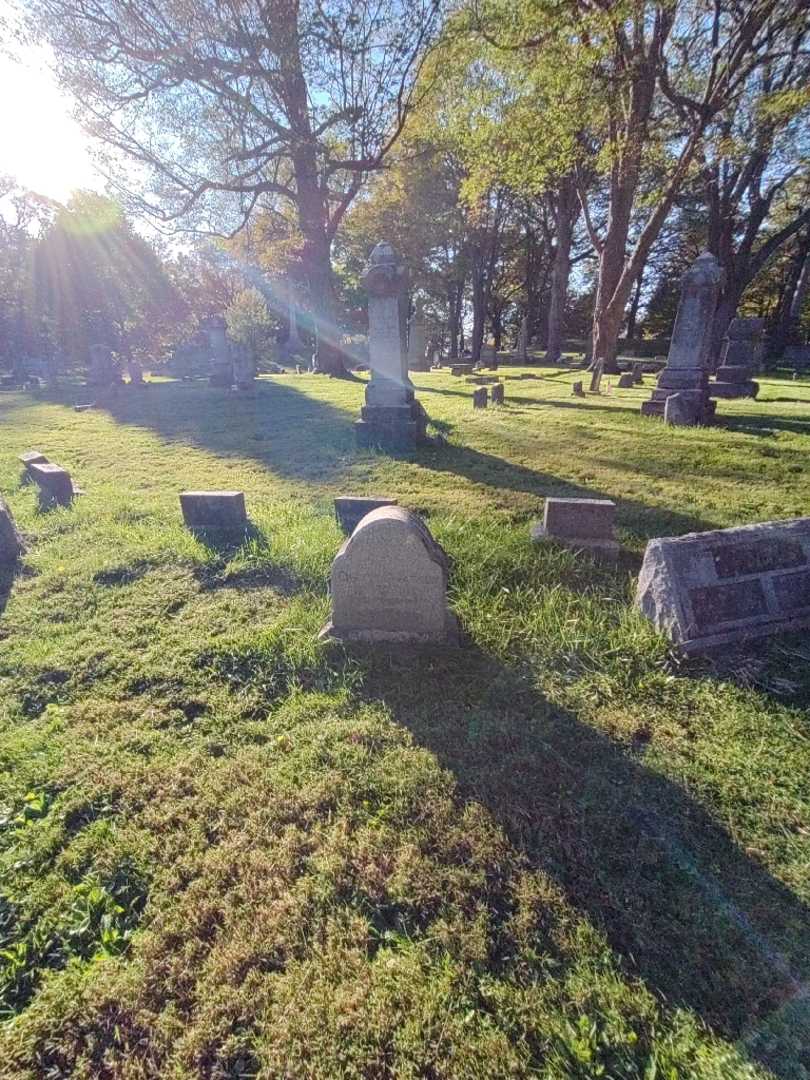 Charles Watson Grannis's grave. Photo 1
