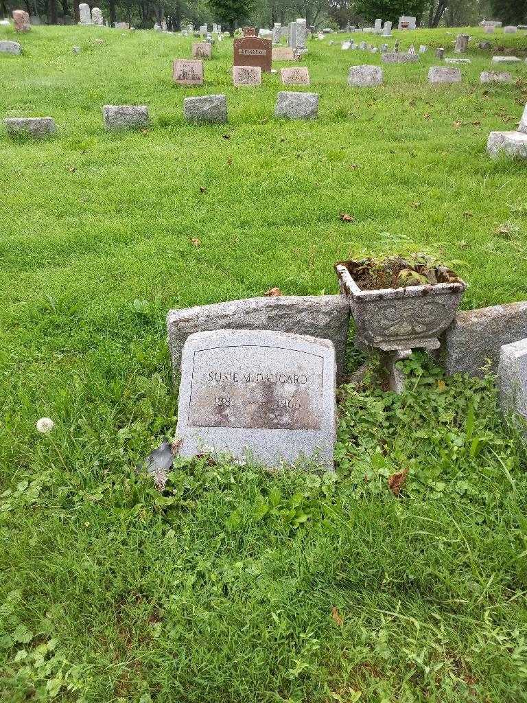 Susie M. Daugard's grave. Photo 1