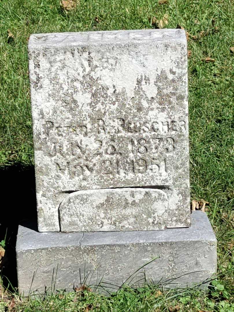 Peter R. Beuscher's grave. Photo 3