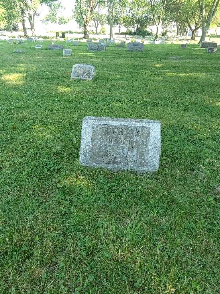 Rudolph Thurner's grave. Photo 1