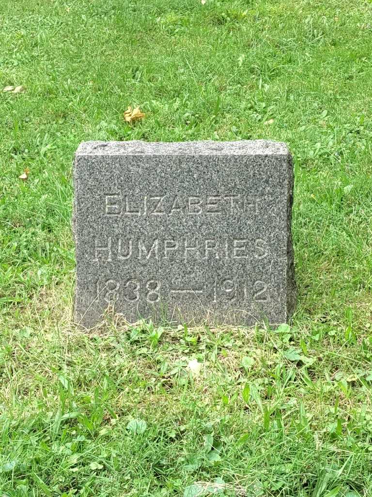 Elizabeth Humphries's grave. Photo 3