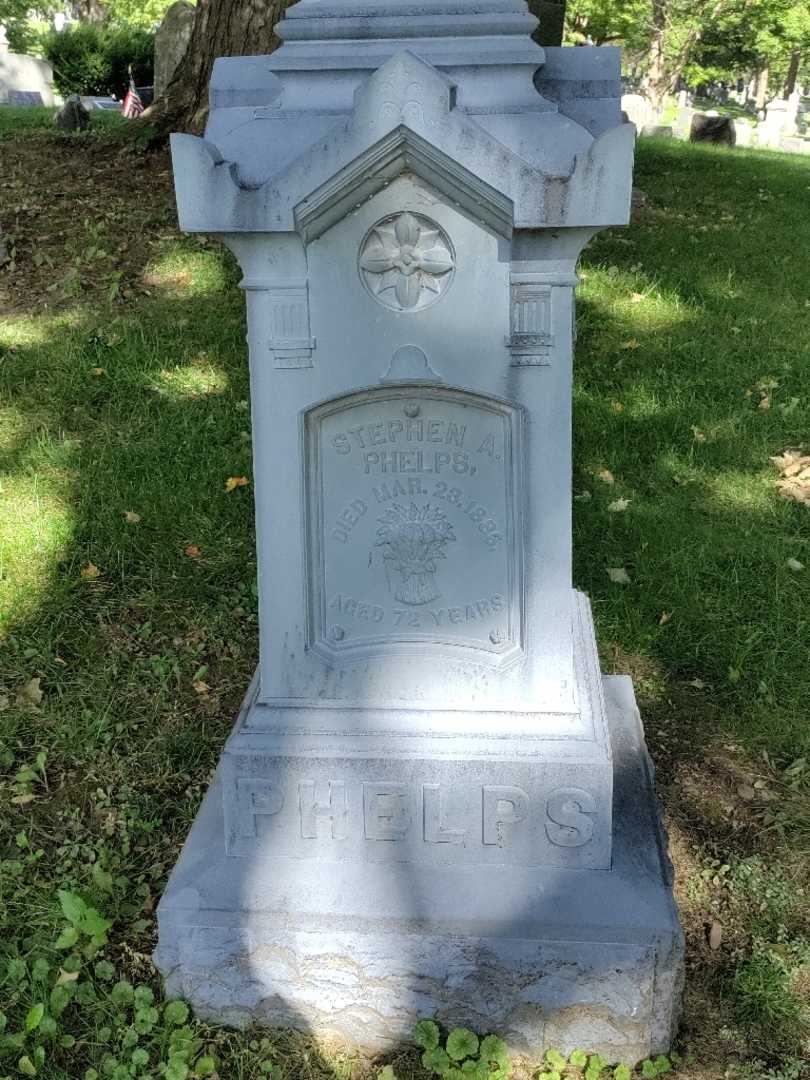 Stephen A. Phelps's grave. Photo 1