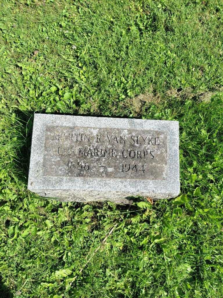 Martin Richard Van Slyken's grave. Photo 2